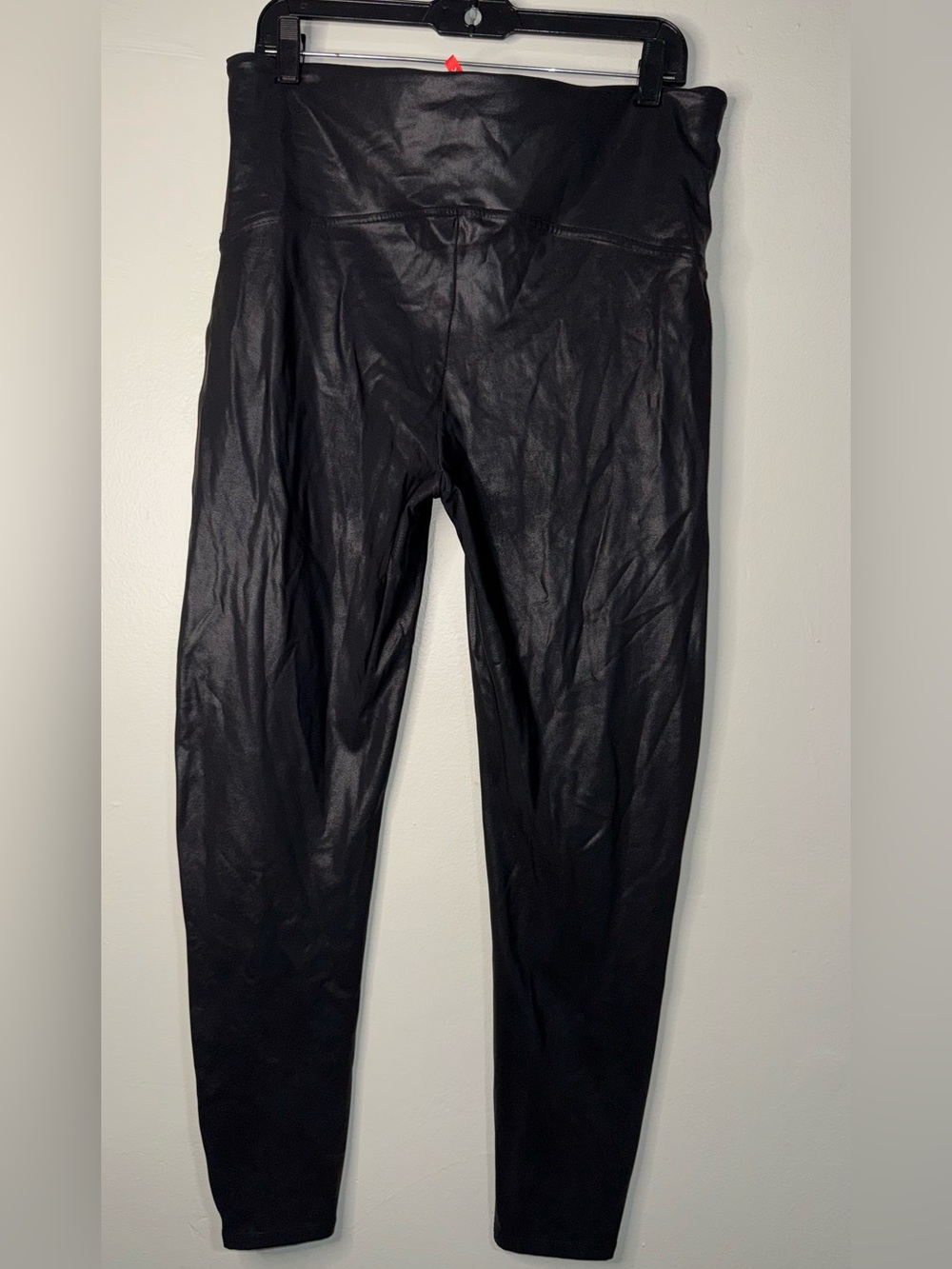 SPANX Black Leggings with Red Brand Tag - Picture 4 of 10